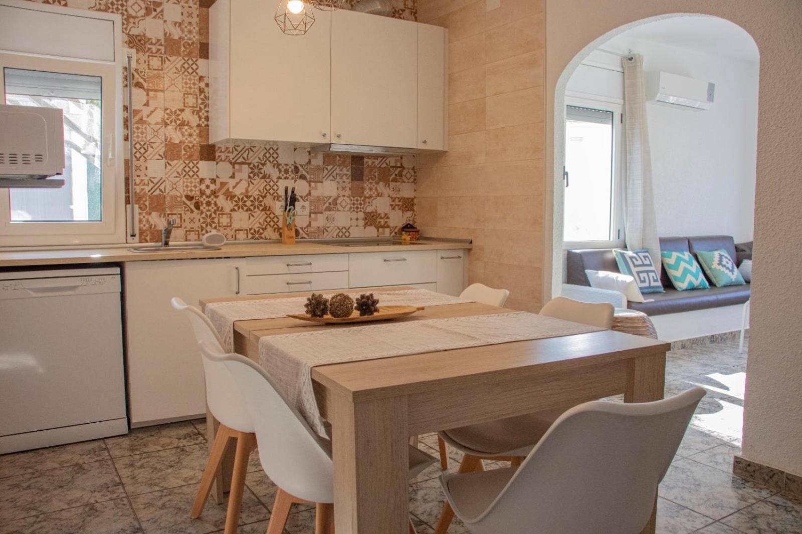 Holiday home Casa Llurgo Deltebre